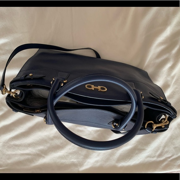 Bag - Picture 2 of 8